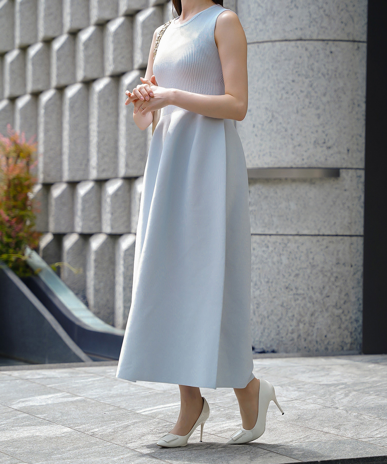 ホールガーメント ノースリーブ ニット ワンピース HUIT