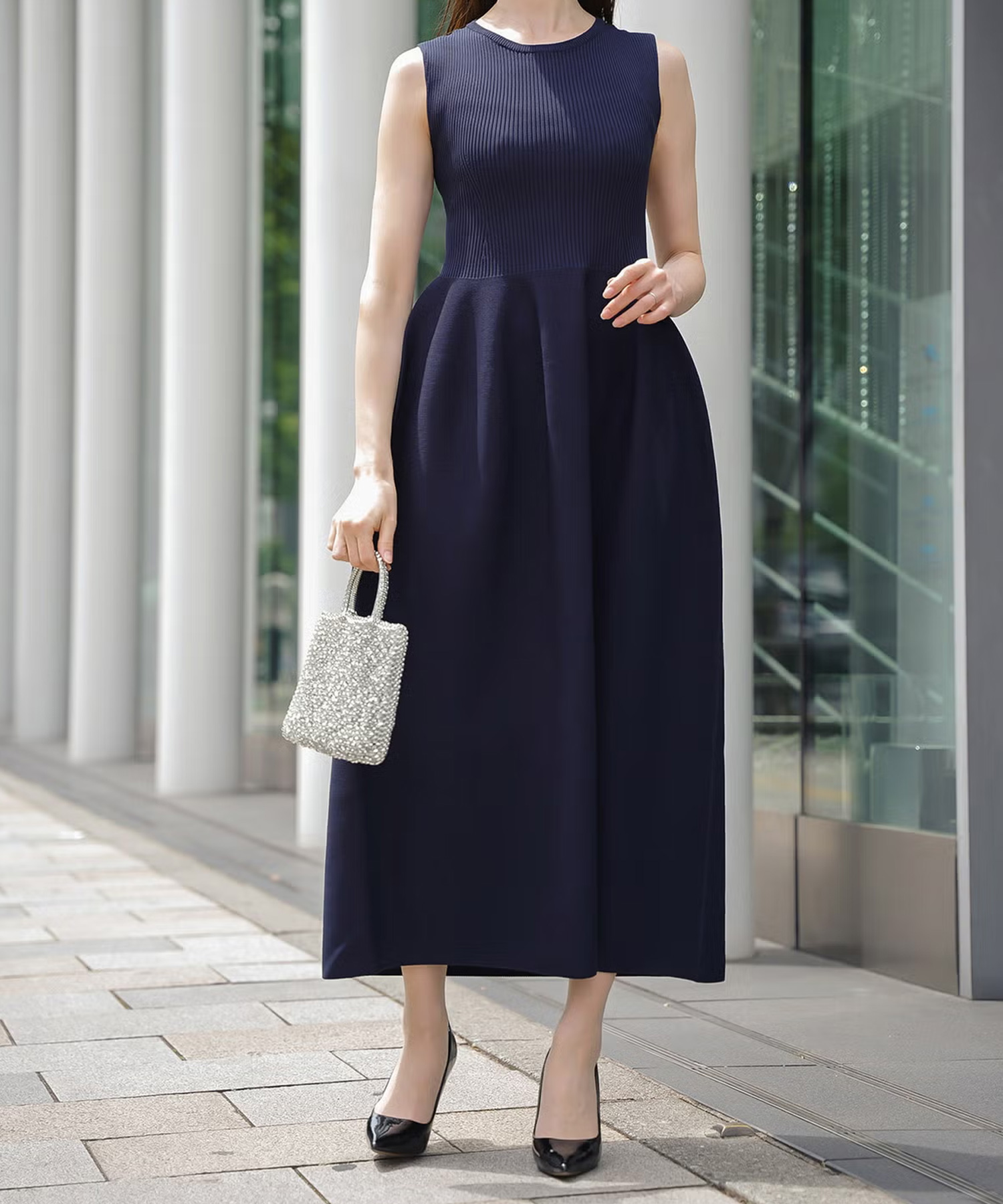 ホールガーメント ノースリーブ ニット ワンピース HUIT