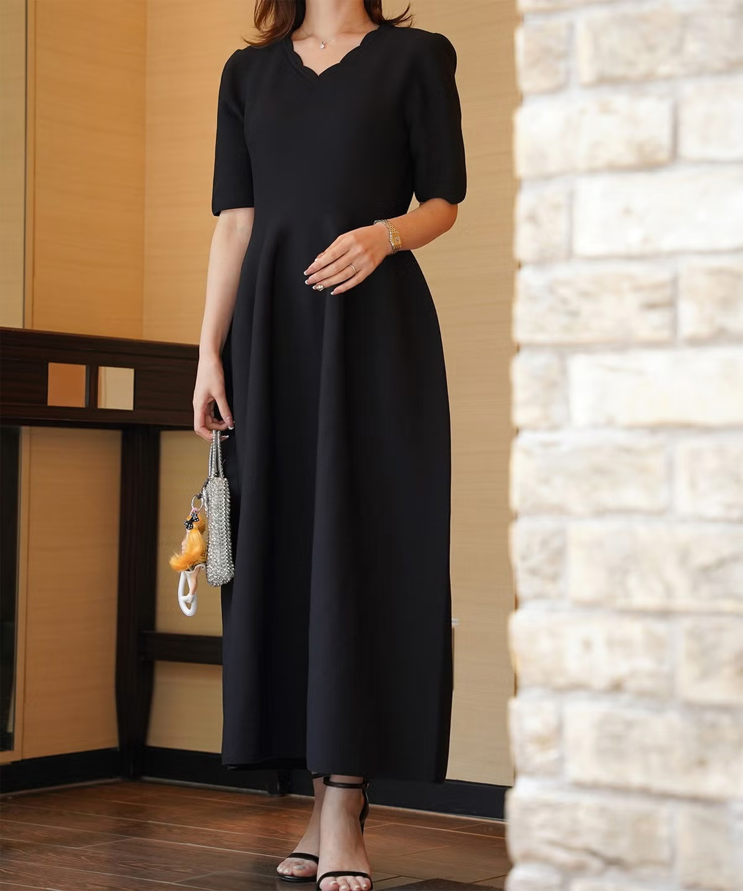 スカラップネック ホールガーメント ニット ワンピース HUIT