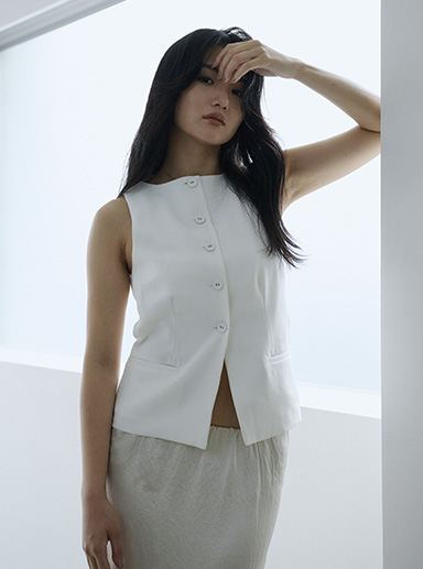 vest pullover & acetate satin skirt