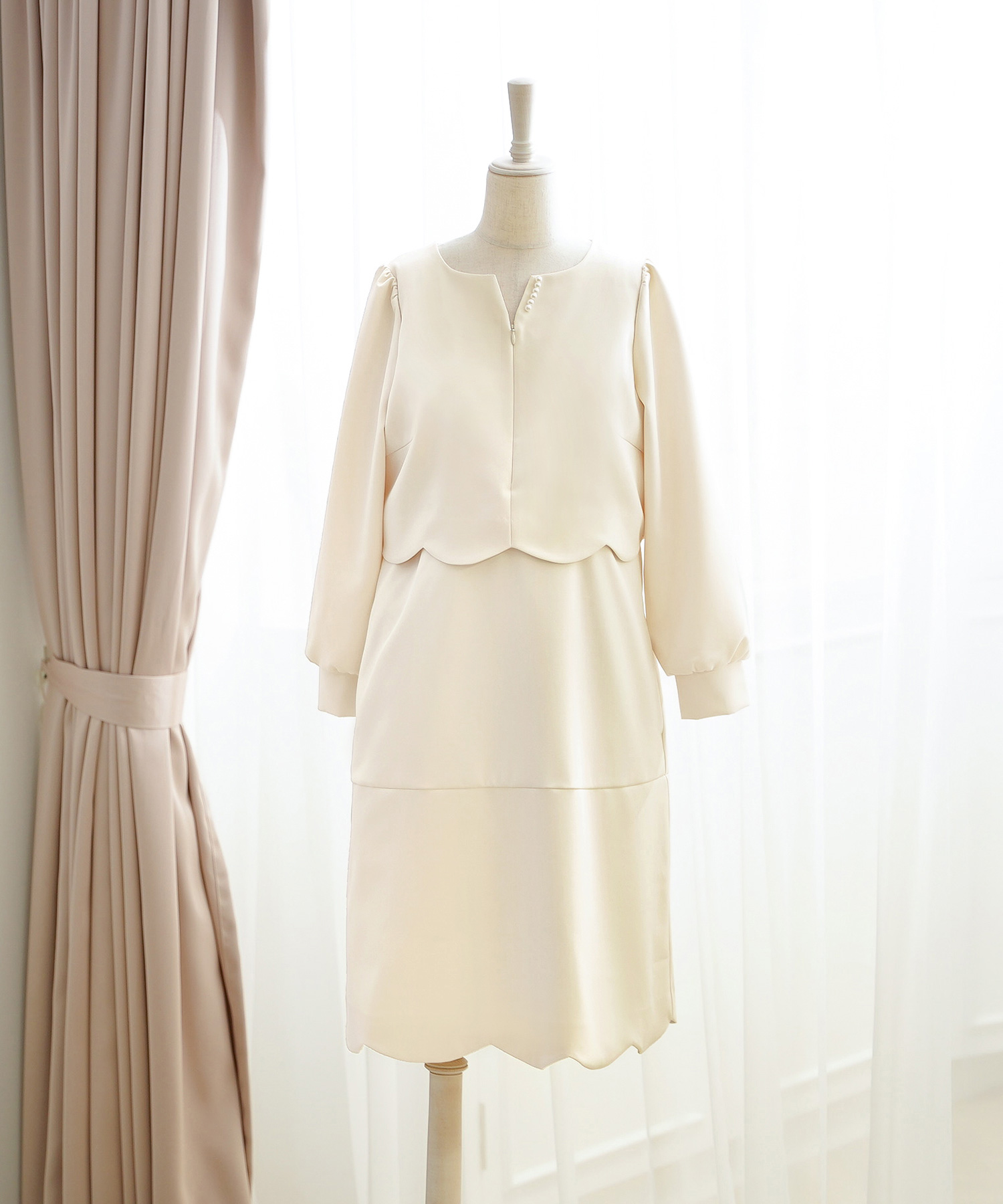 FRONT ZIPPER SCALLOP ONEPIECE le reve vaniller