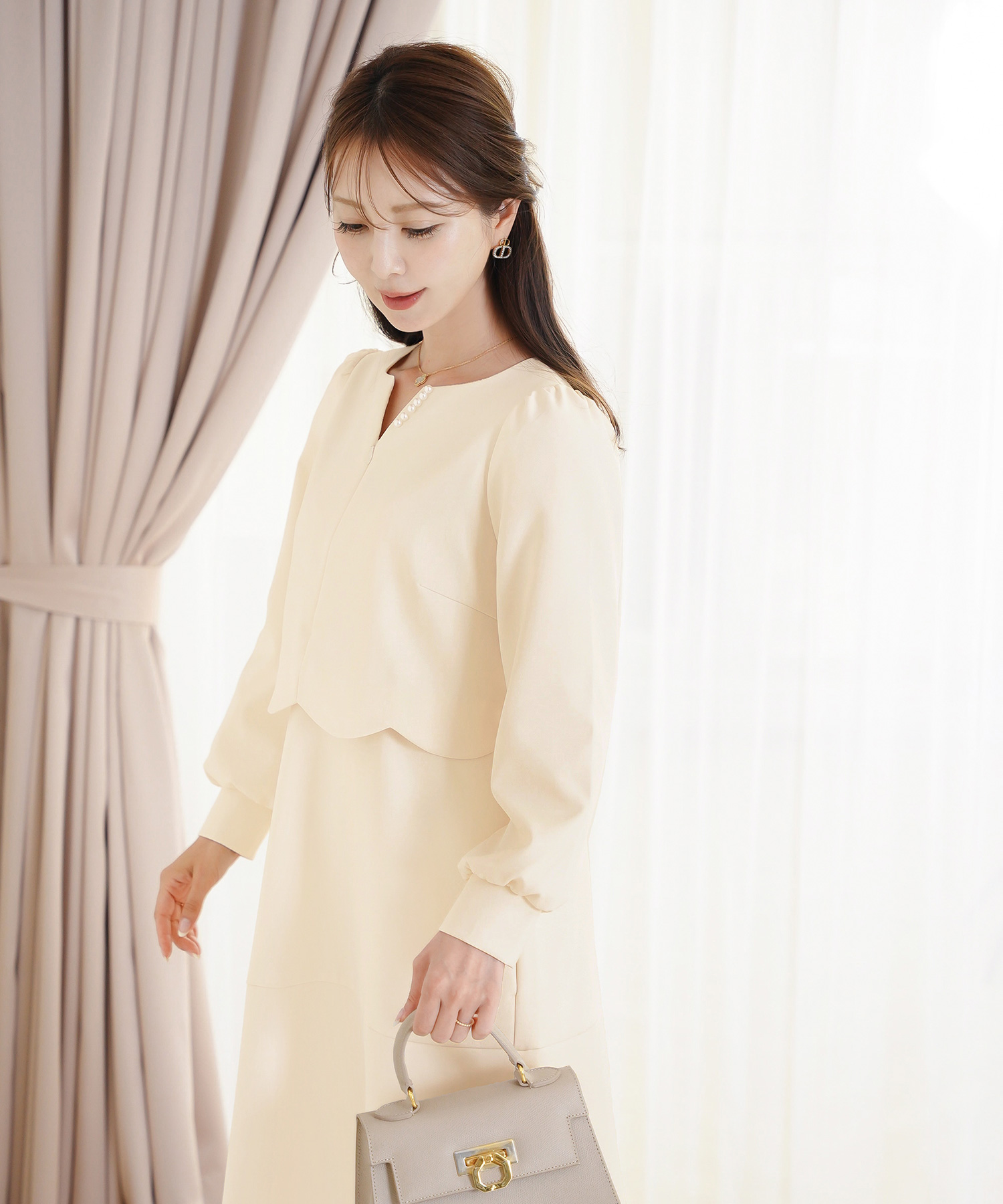 FRONT ZIPPER SCALLOP ONEPIECE le reve vaniller