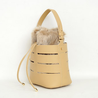 フェイクレザー ＆ エコファー ポーチ 3Way ショルダーバッグ