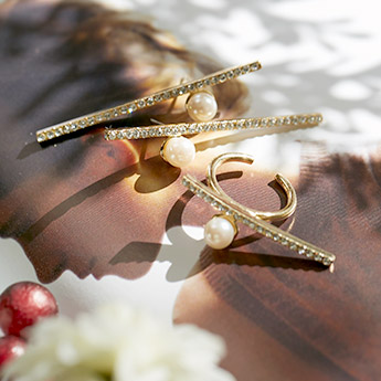 ライン クリスタル ピアス イヤリング