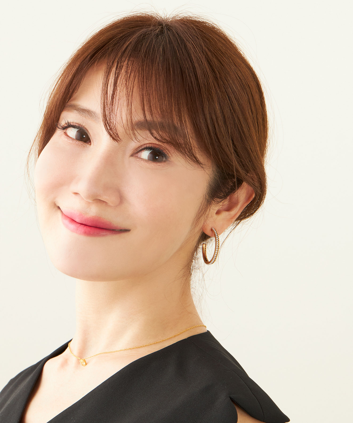 <strong>ダブル ライン フープ ピアス イヤリング</strong>