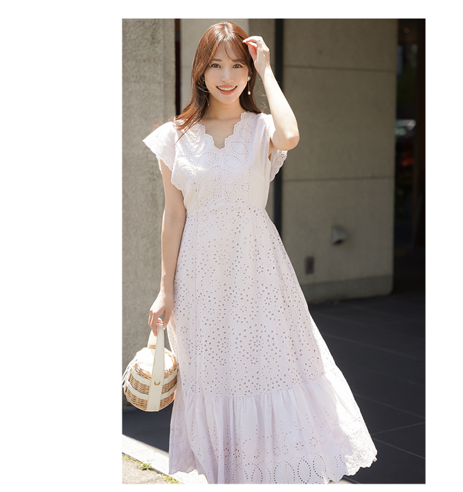 NAGISAが着るlerevevaniller collection