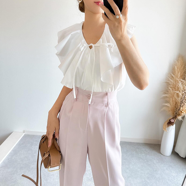 ラッフルカラー&フロント ブラウス Liala×PG