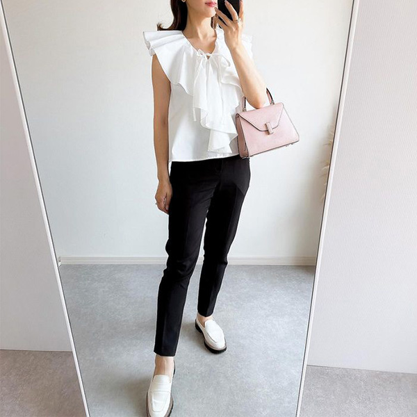 ラッフルカラー&フロント ブラウス Liala×PG